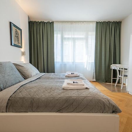 Verve Home Old Town Dunajska 2 Bratislava Exteriör bild